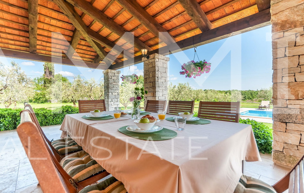 Casa, 285 m2, Vendita, Marčana