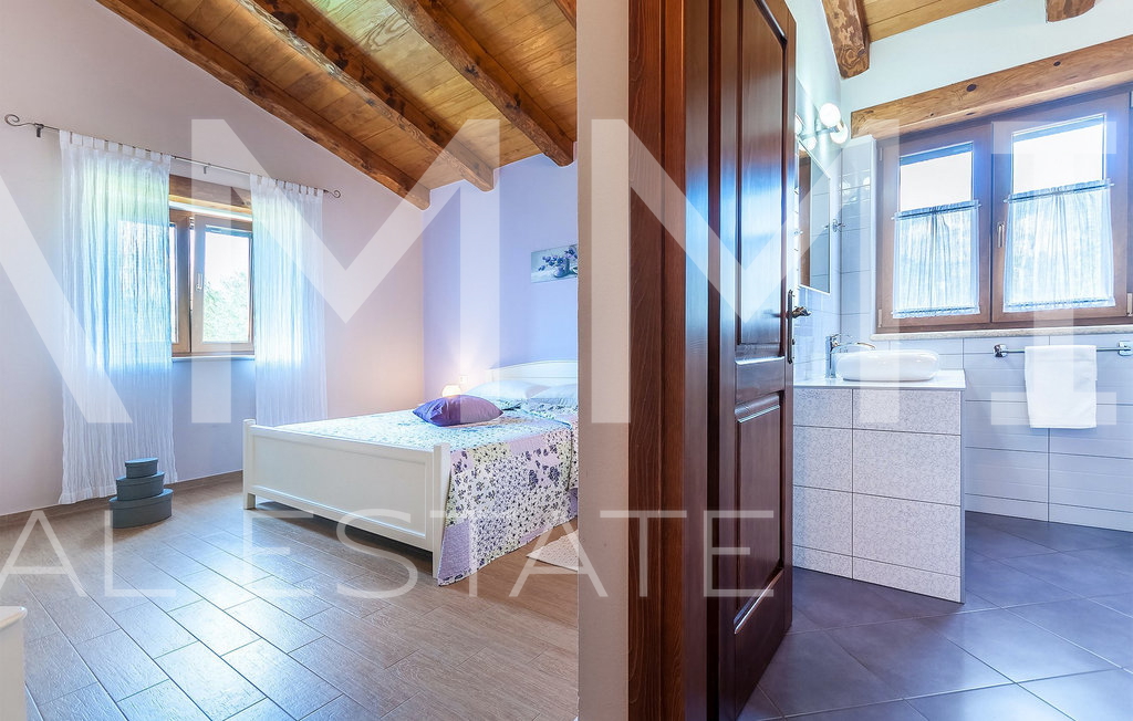 Casa, 285 m2, Vendita, Marčana