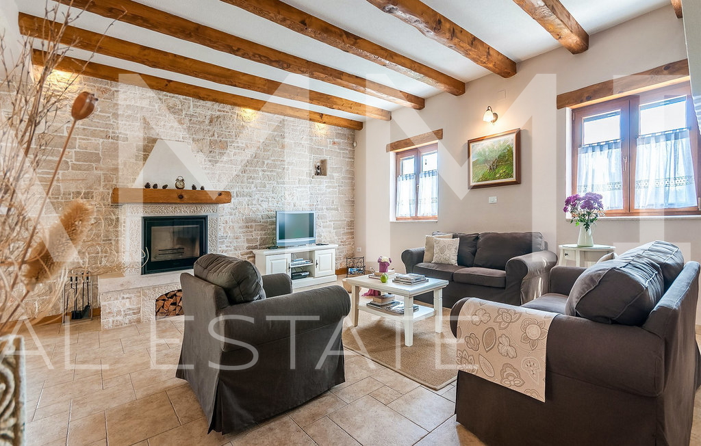 Casa, 285 m2, Vendita, Marčana