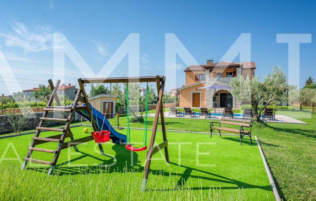 Casa, 285 m2, Vendita, Marčana