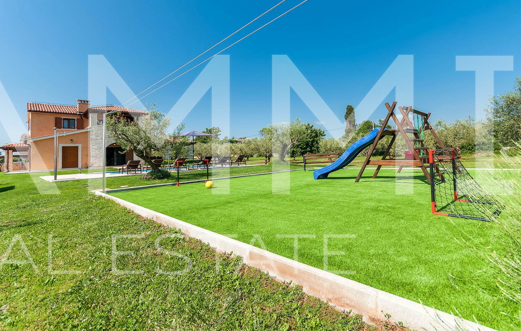 Casa, 285 m2, Vendita, Marčana