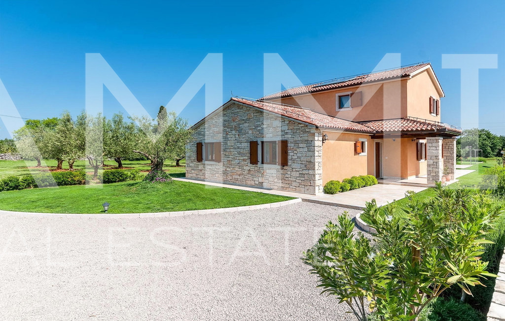 Casa, 285 m2, Vendita, Marčana