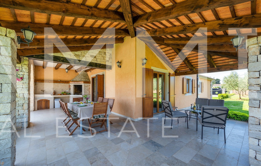 Casa, 285 m2, Vendita, Marčana