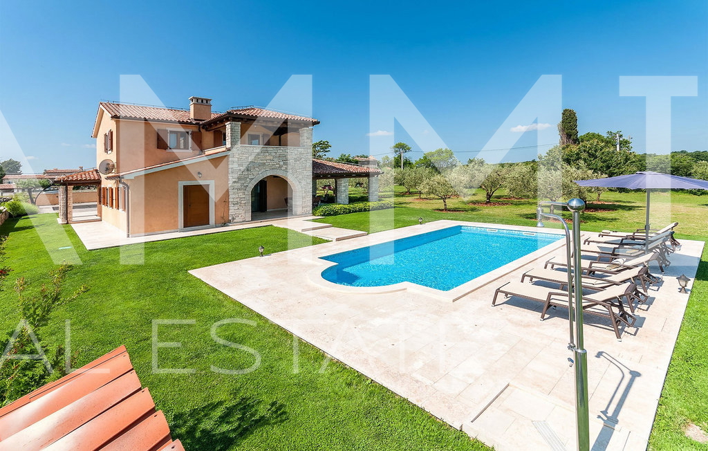 Casa, 285 m2, Vendita, Marčana