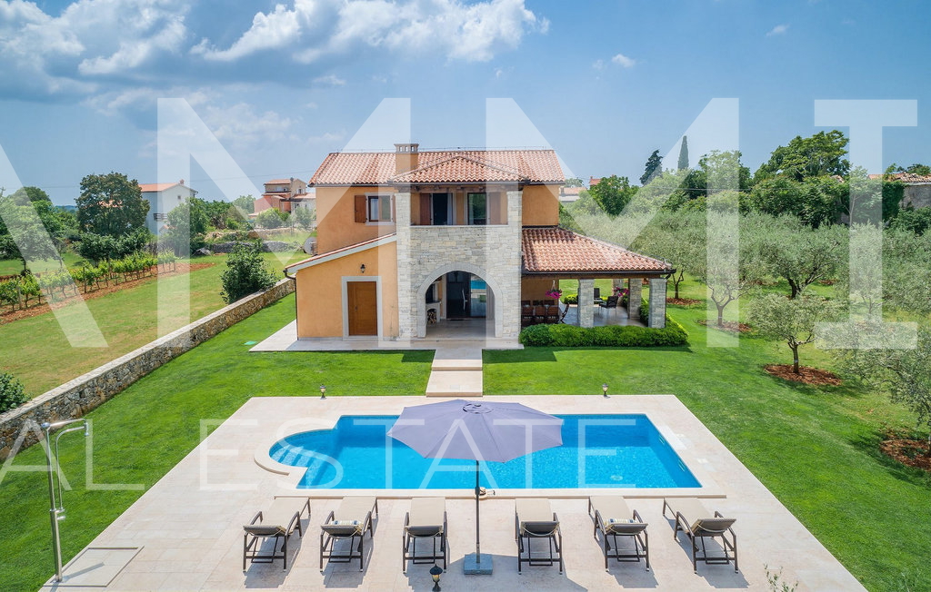 Casa, 285 m2, Vendita, Marčana
