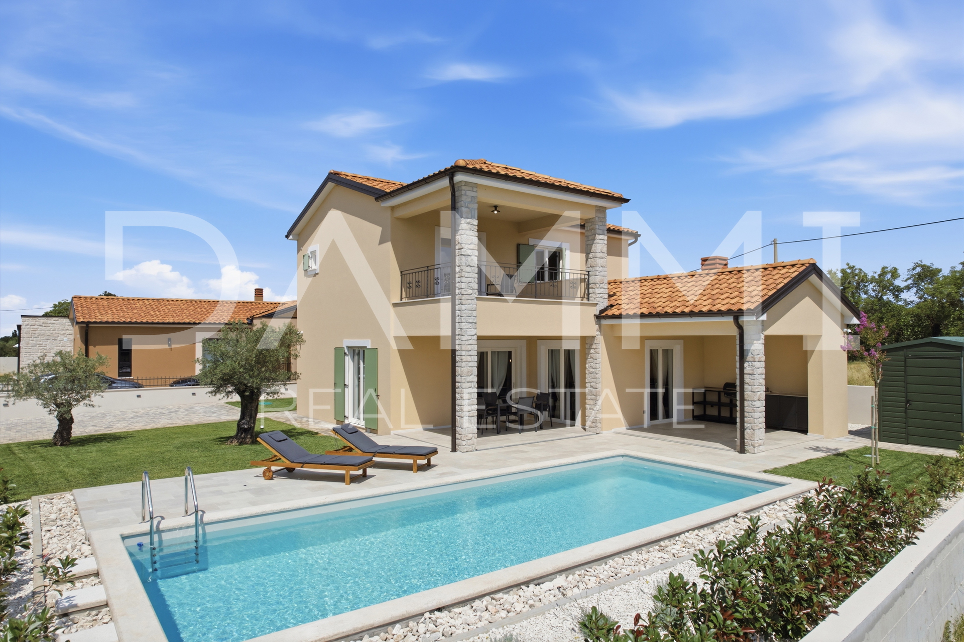 ISTRA&comma; &Zcaron;MINJ - Mediteranska ku&cacute;a s bazenom