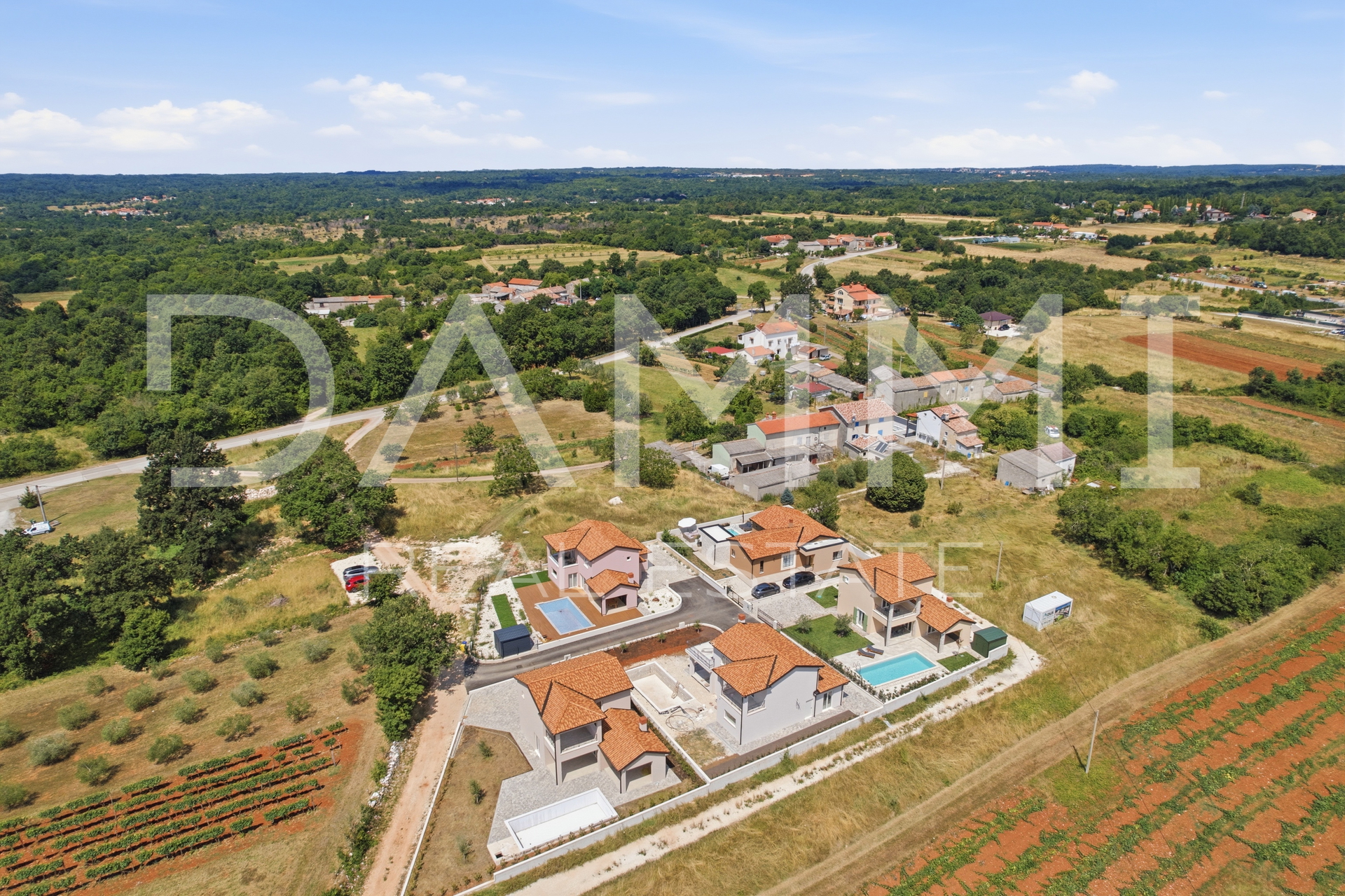 ISTRA&comma; &Zcaron;MINJ - Mediteranska ku&cacute;a s bazenom