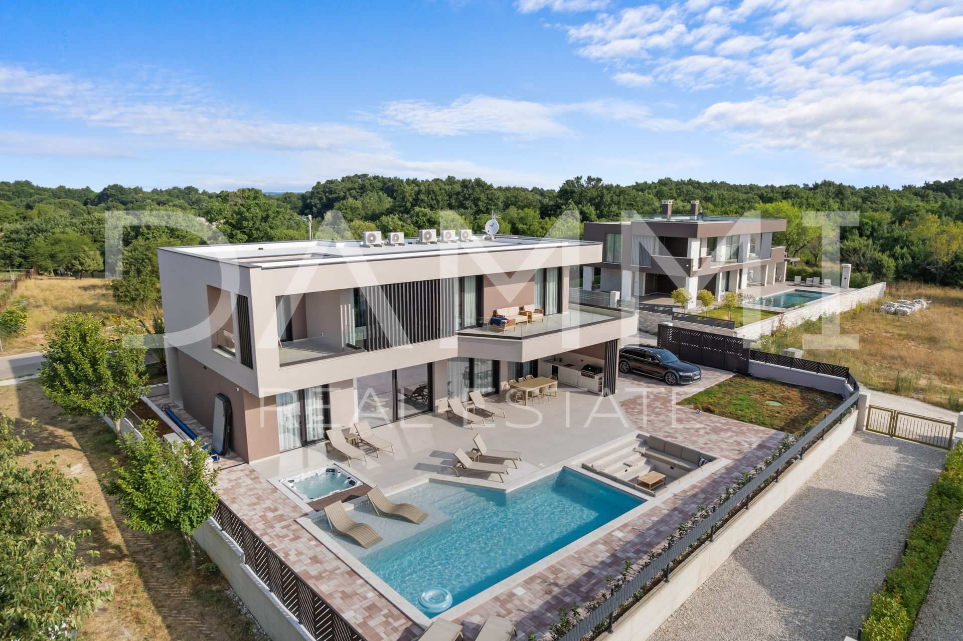 Ekskluzivna moderna vila s wellnessom&comma; bazenom i pogledom na more &ndash; Krnica&comma; Istra