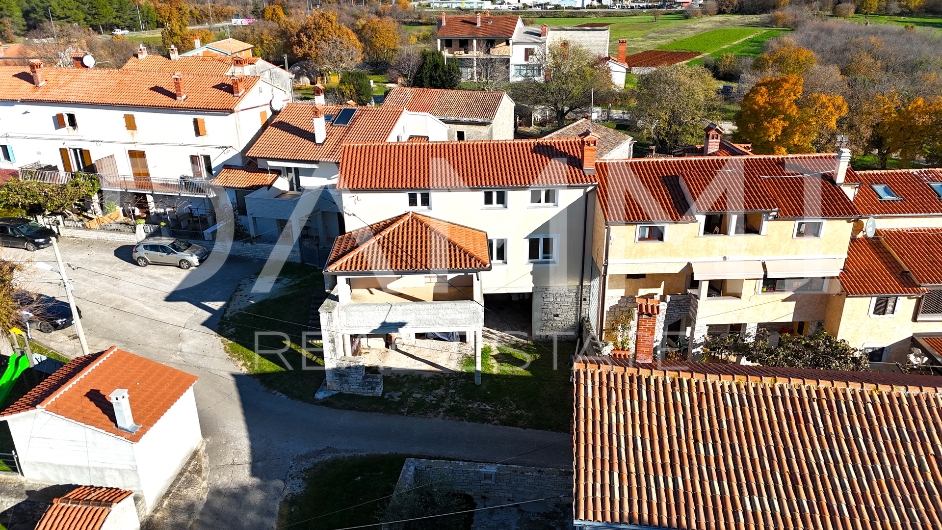 ISTRIA, KANFANAR - High raw construction house in an excellent location