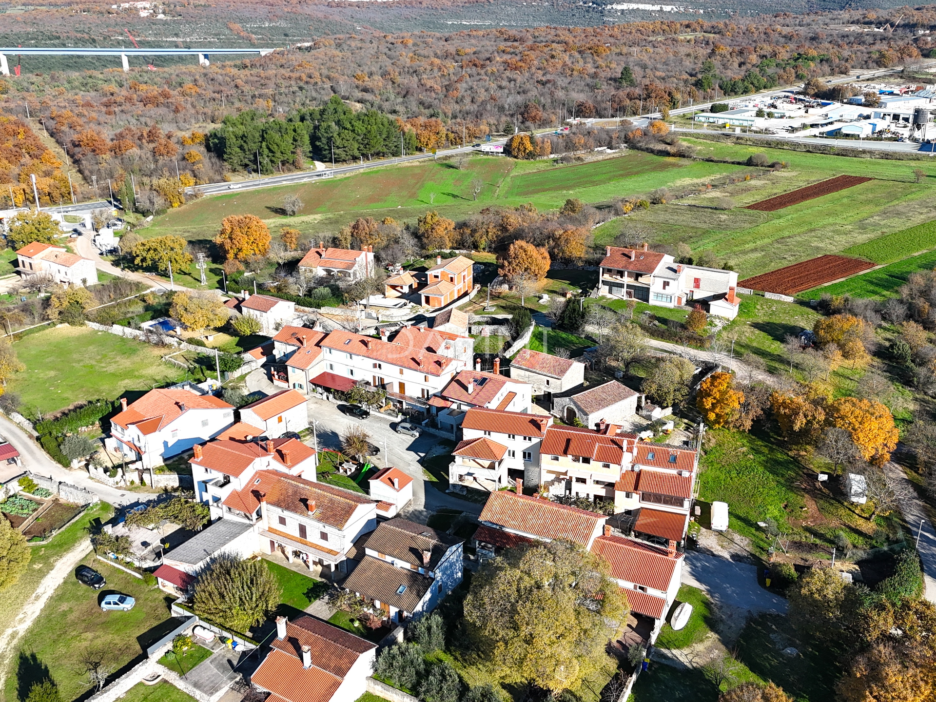 ISTRA, KANFANAR - Haus im Rohbau an ausgezeichneter Lage