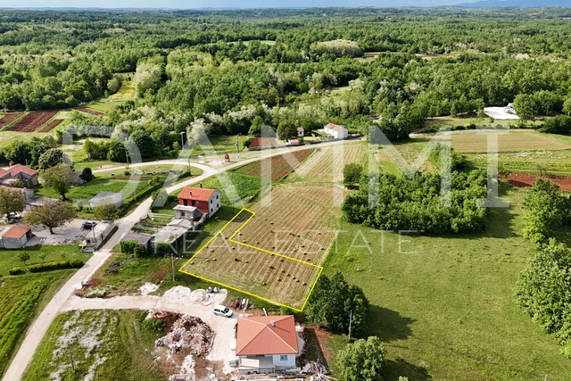 ISTRA, ŽMINJ - Wunderschönes Baugrundstück 945m2