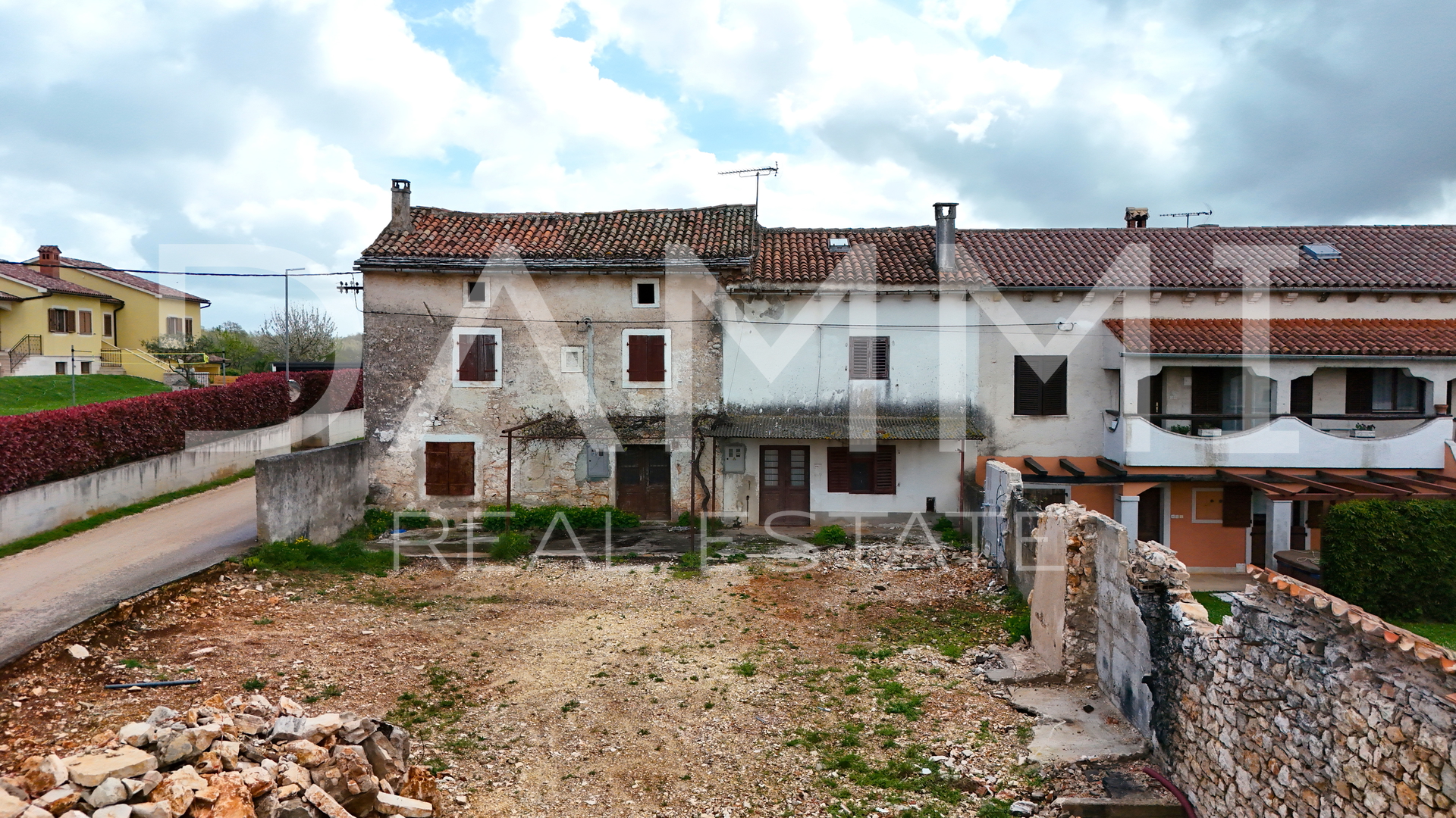 ISTRA, ŽMINJ - Casa in pietra con cortile di 500 m2