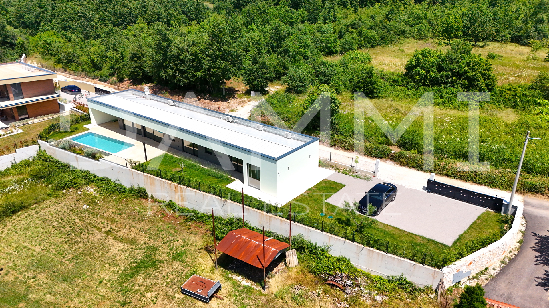 ISTRA, SVETVINČENAT - Moderna vila s bazenom i vrhunskom opremom u srcu Istre