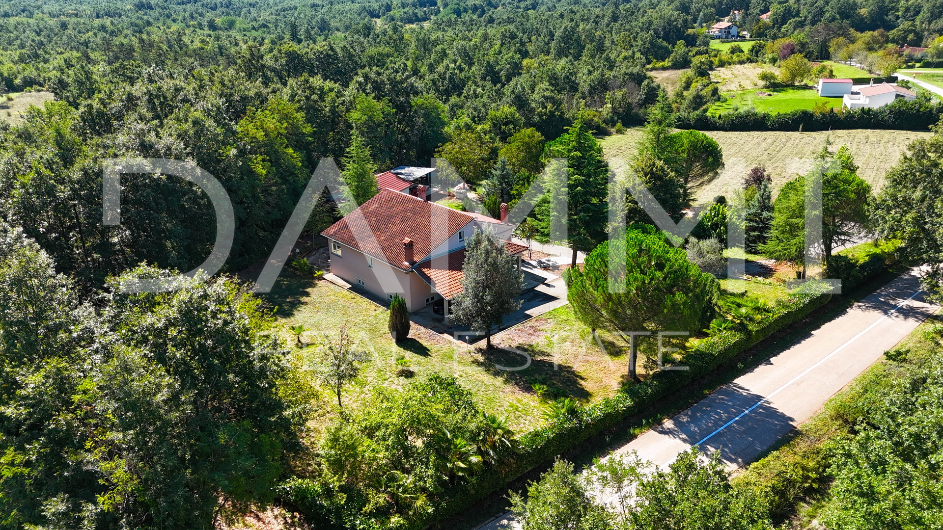 ISTRA, ŽMINJ - Family house for all greenery lovers in the surroundings of Žminj