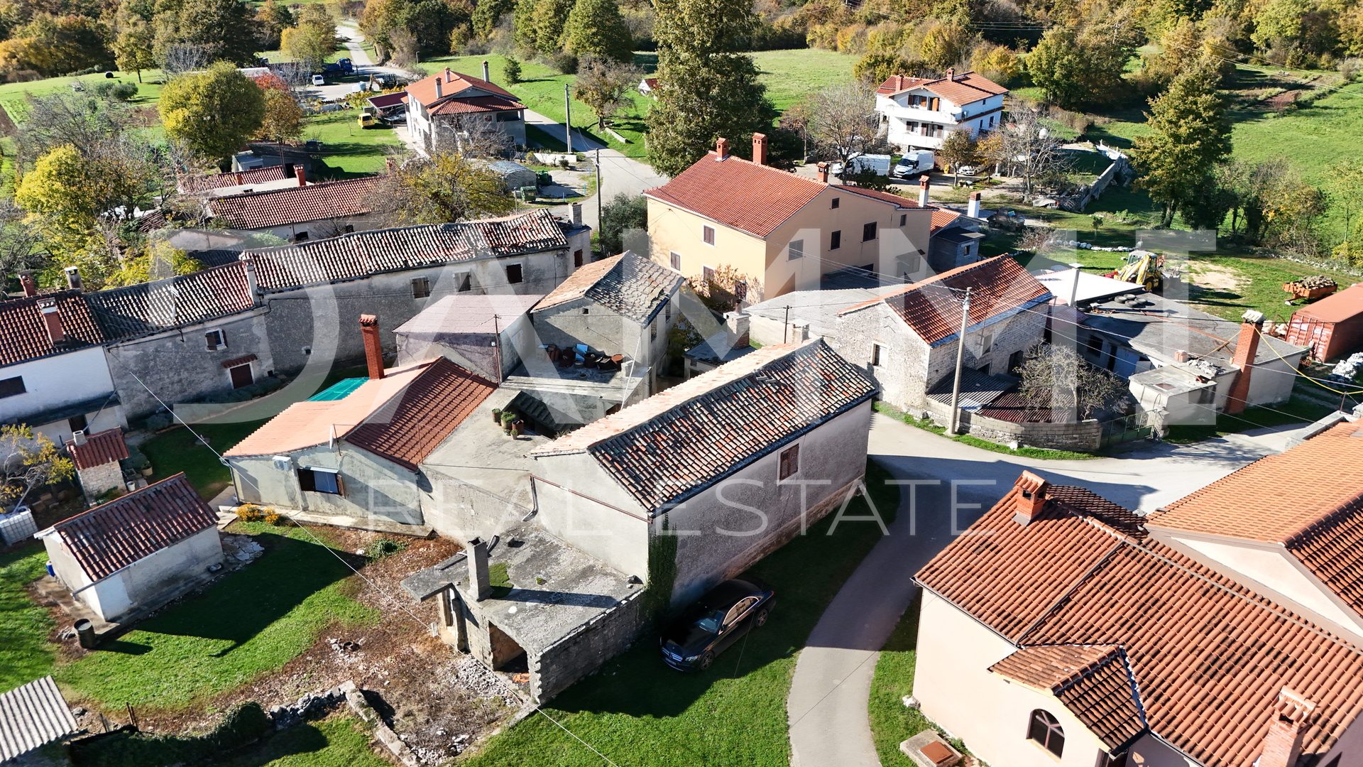 House, 200 m2, For Sale, Žminj - Domijanići