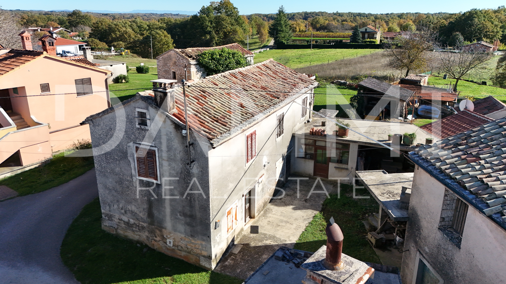 House, 200 m2, For Sale, Žminj - Domijanići