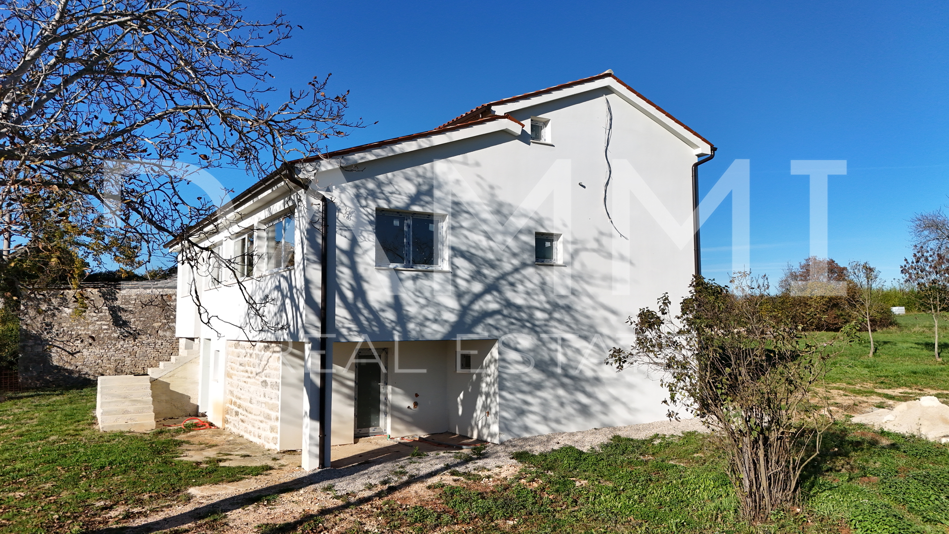 ISTRA, ŽMINJ - Premium detached house with a large yard