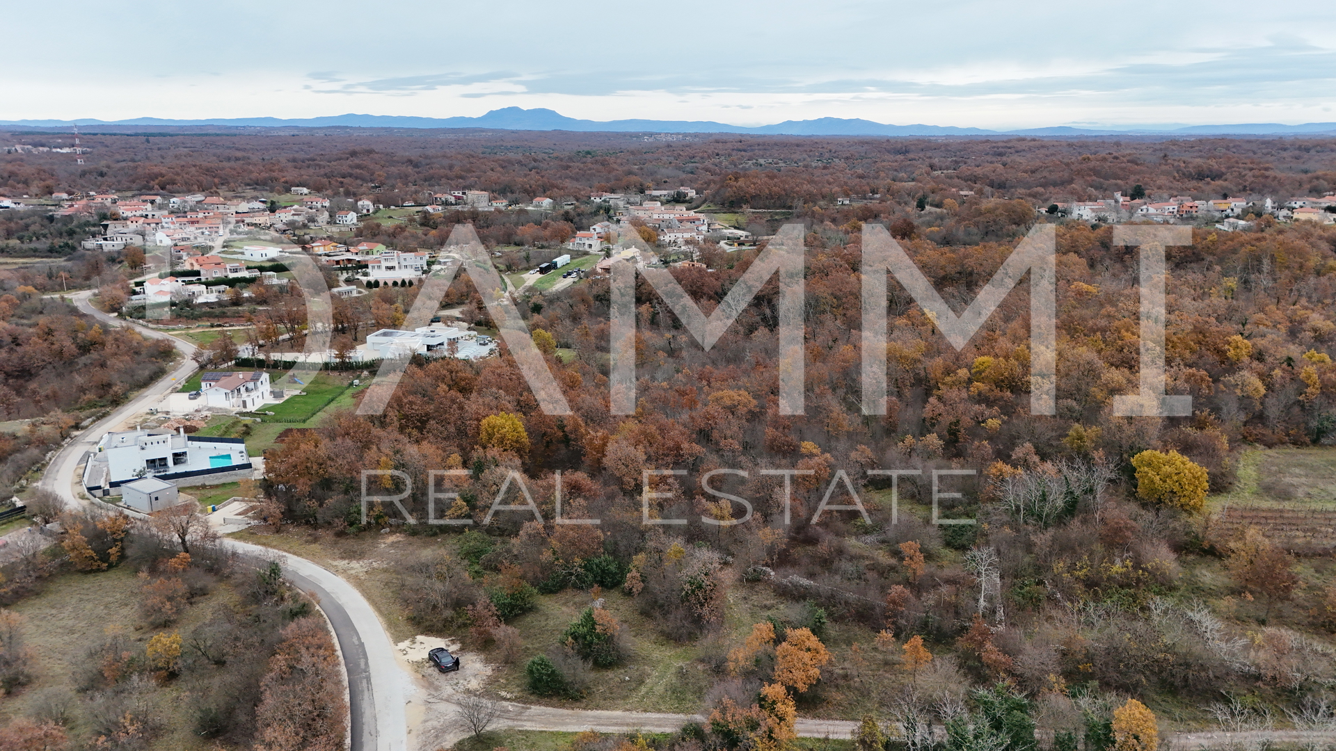 ISTRIA, SVETVINČENAT - Land close to urbanization to the access road 725 m2