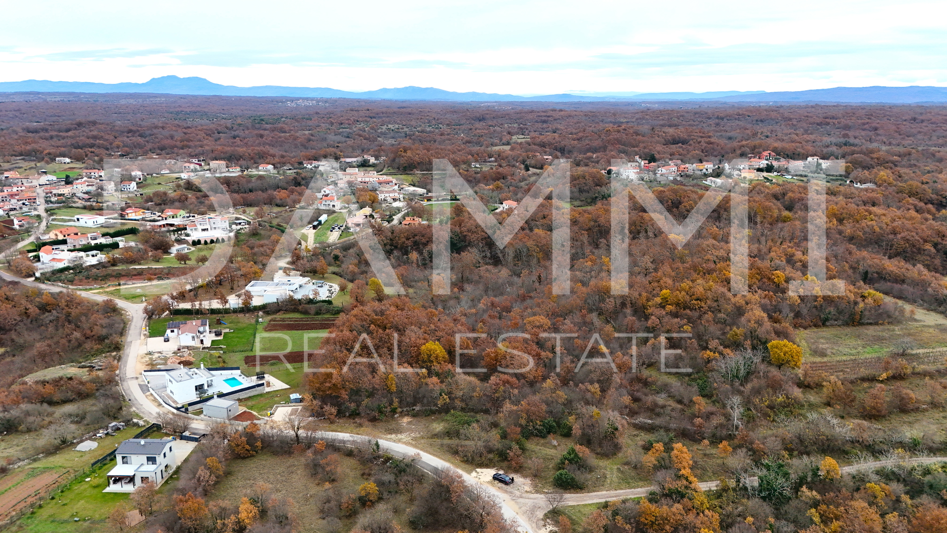 ISTRIA, SVETVINČENAT - Land close to urbanization to the access road 725 m2