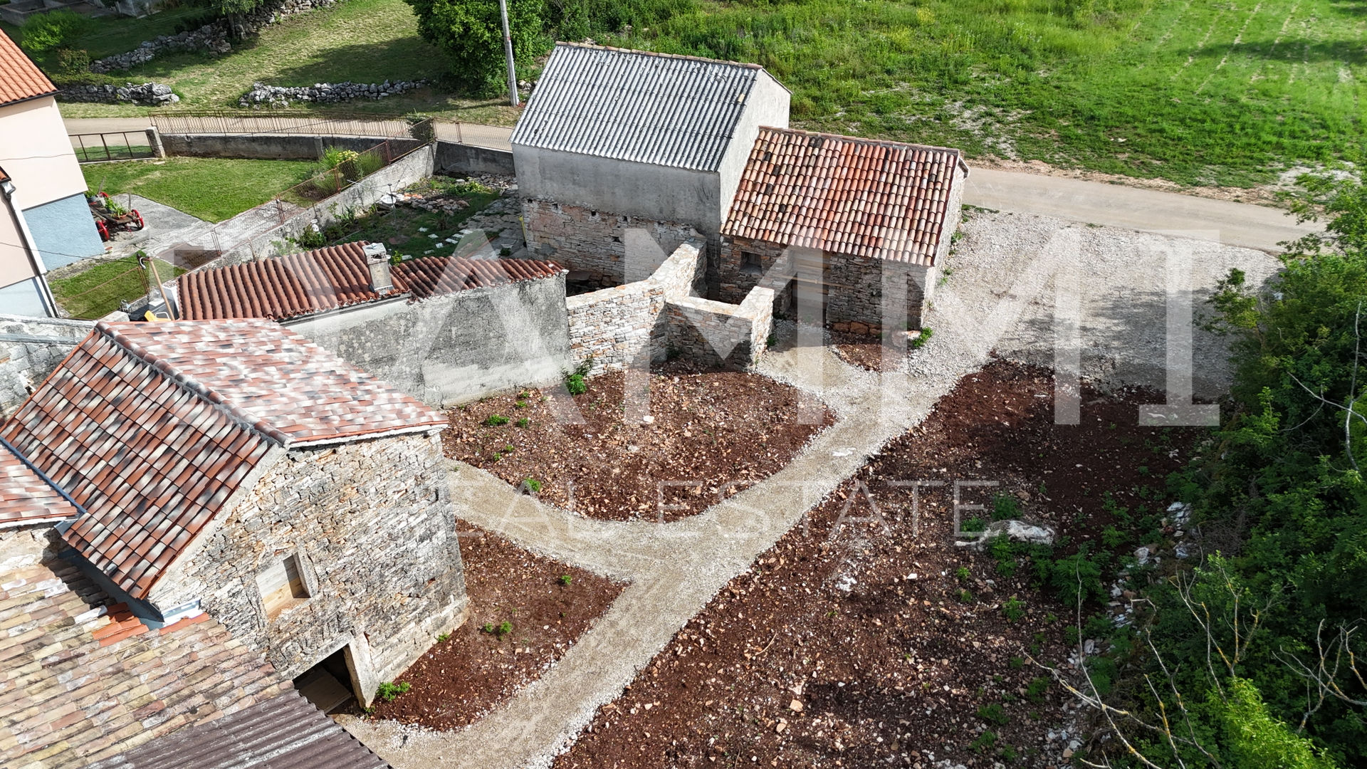 ISTRA&comma; SV&period; PETAR U &Scaron;UMI - Splendida antica casa istriana da ristrutturare