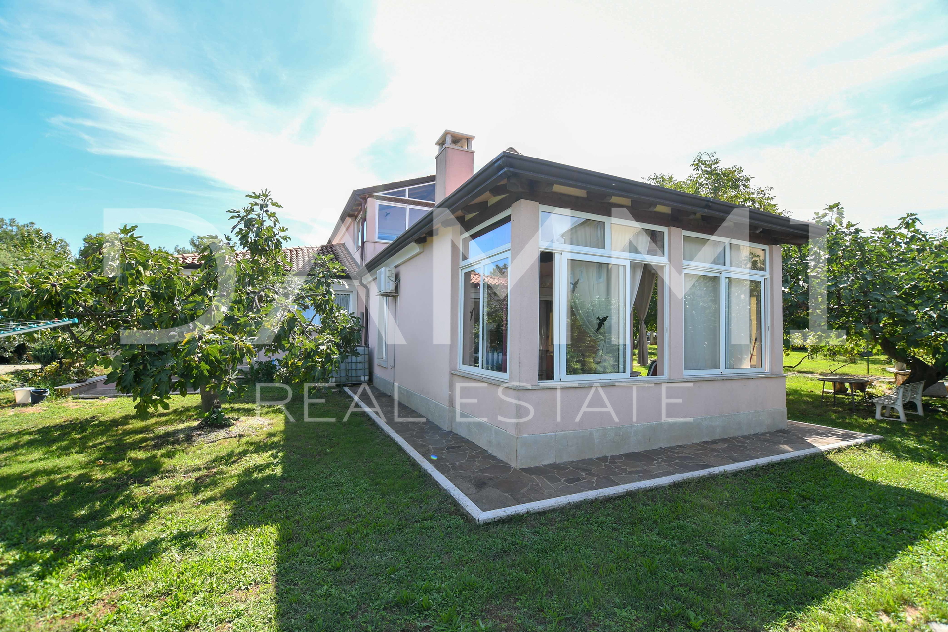 ISTRA&comma; UMAG - Detached house with large yard