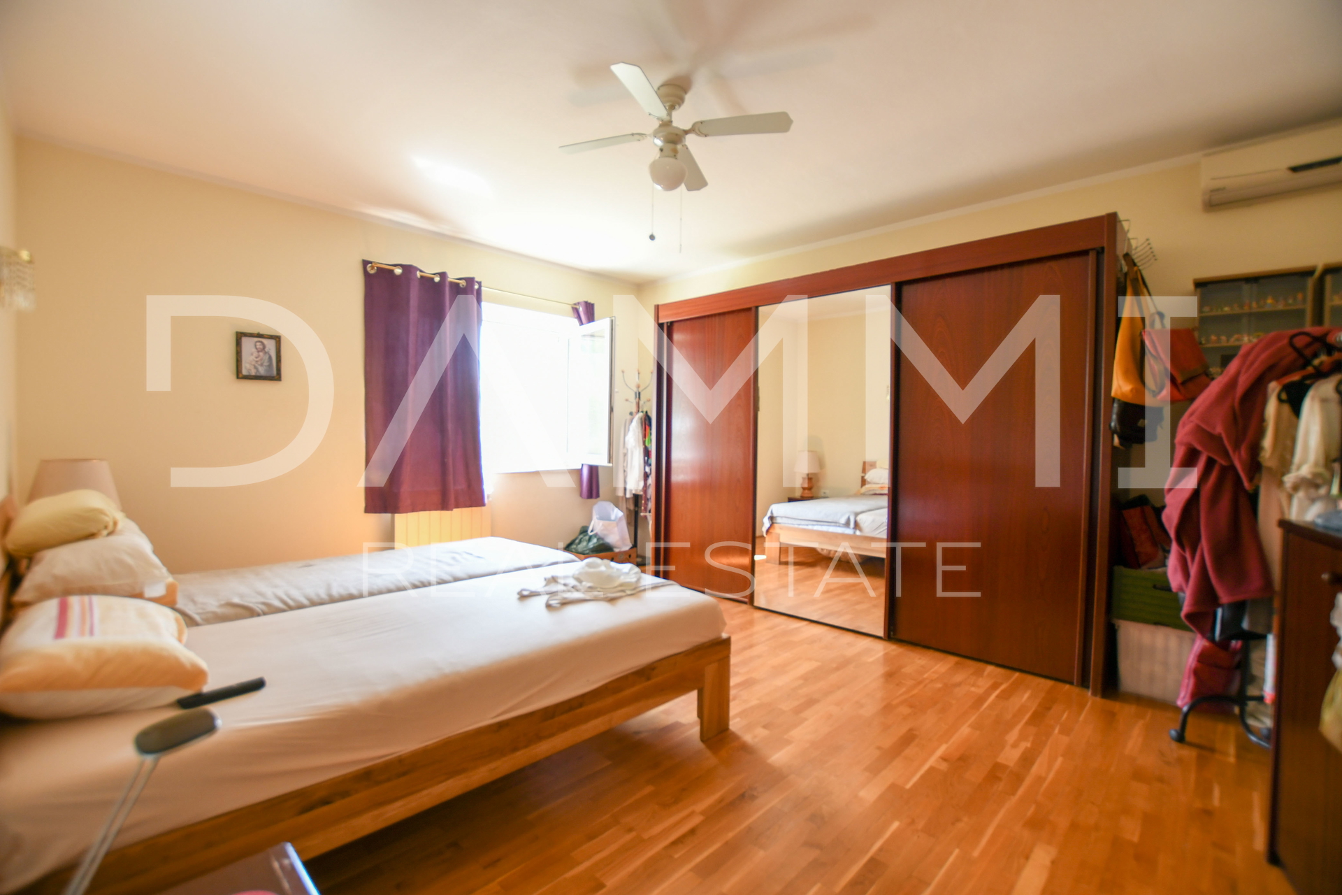 ISTRA&comma; UMAG - Detached house with large yard