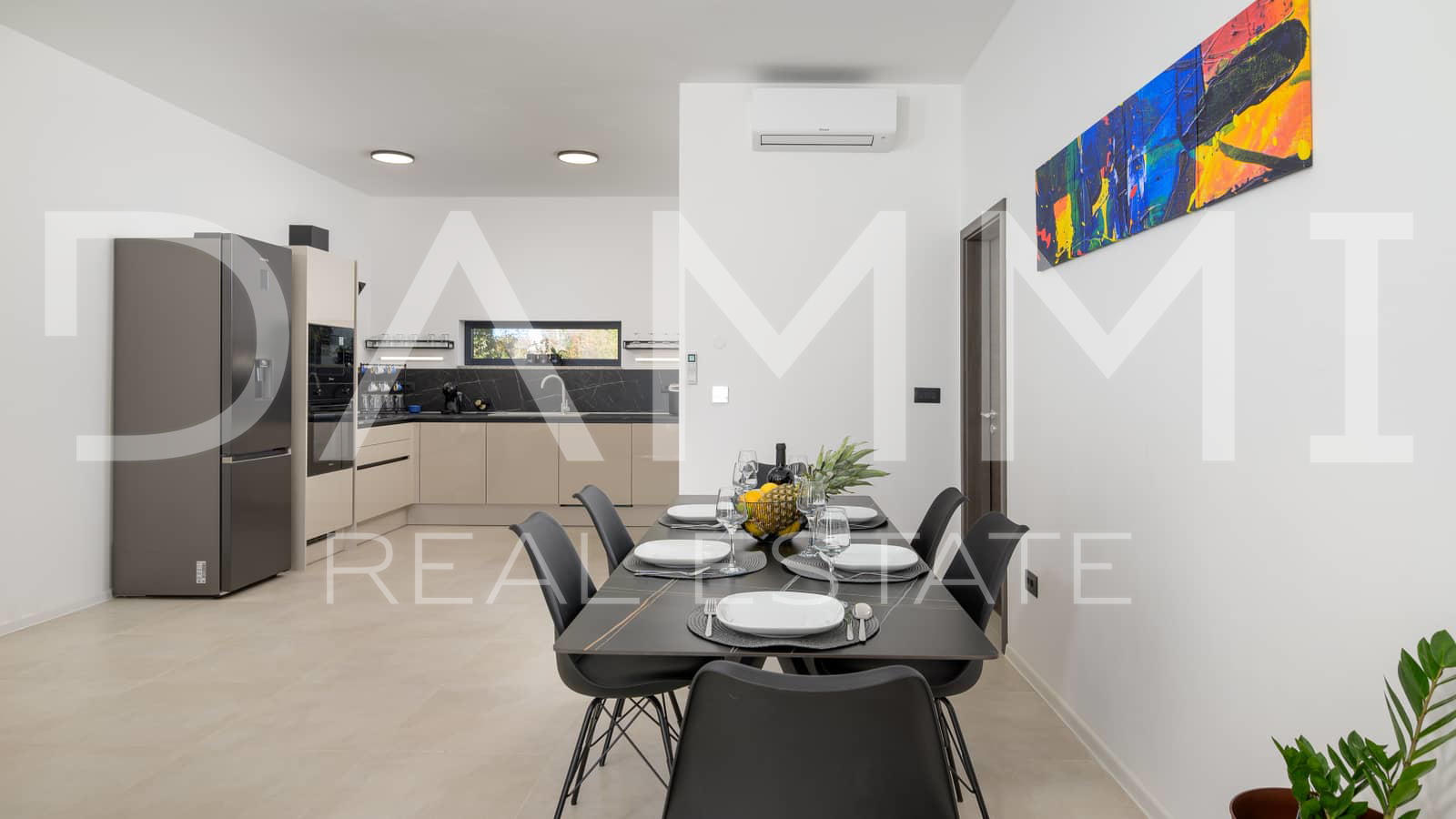 ISTRA&comma; KANFANAR - Moderna prizemnica s bazenom top lokacija