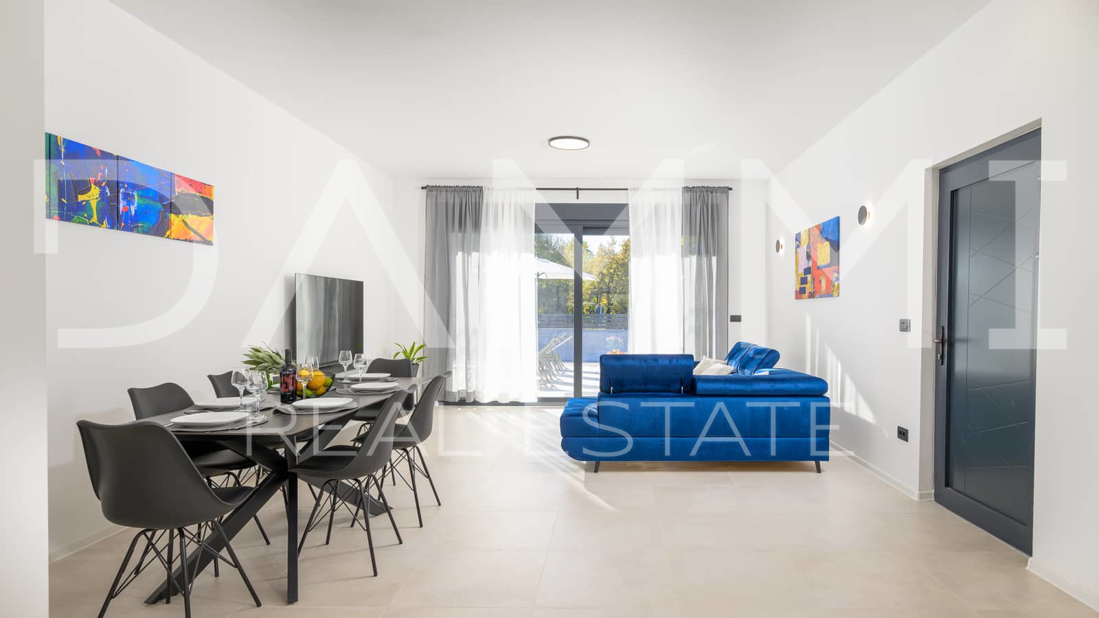 ISTRA&comma; KANFANAR - Moderna prizemnica s bazenom top lokacija