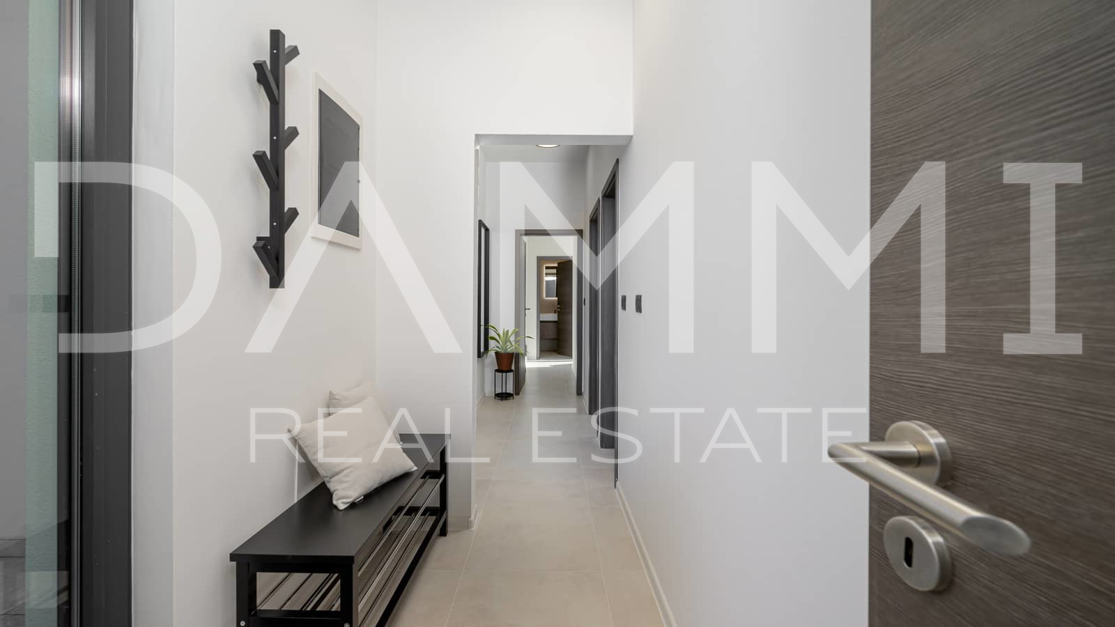 ISTRA&comma; KANFANAR - Moderna prizemnica s bazenom top lokacija