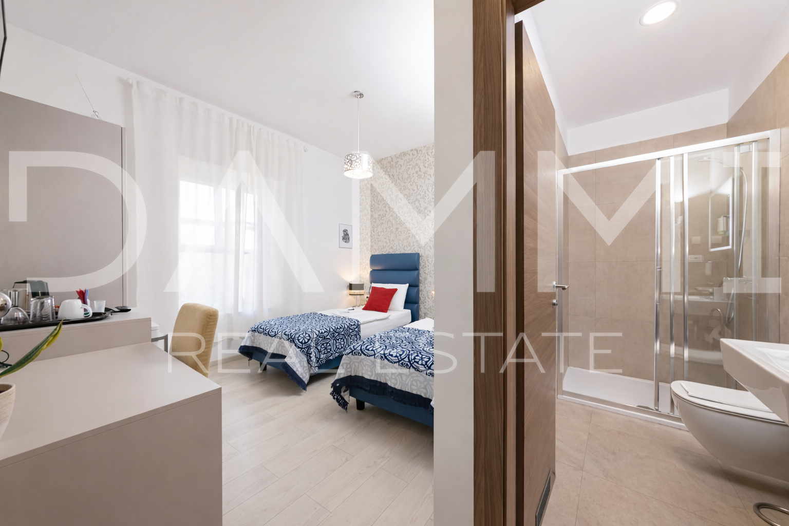 Pula&comma; centro - appartamento con 4 unit&agrave; e parcheggio