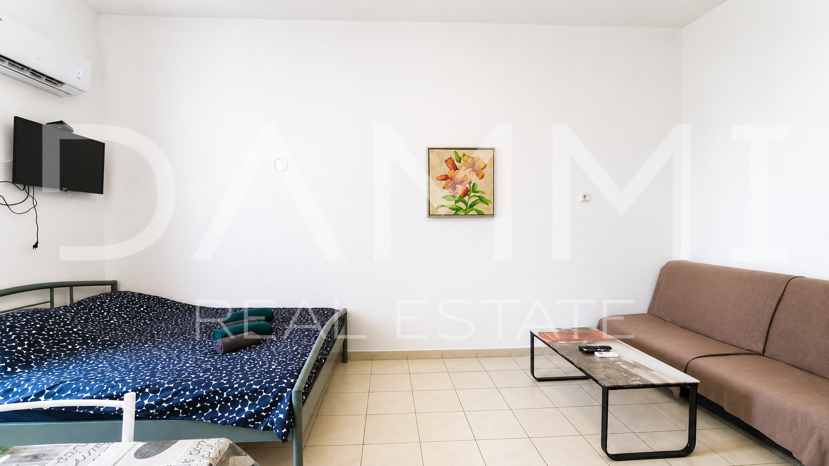 Pula&comma; centar&comma; Stan sa 4 studio apartmana