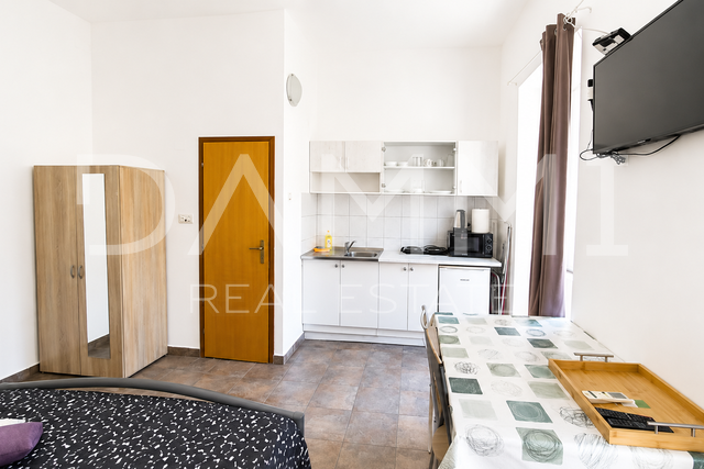 Pula, centar, Stan sa 4 studio apartmana
