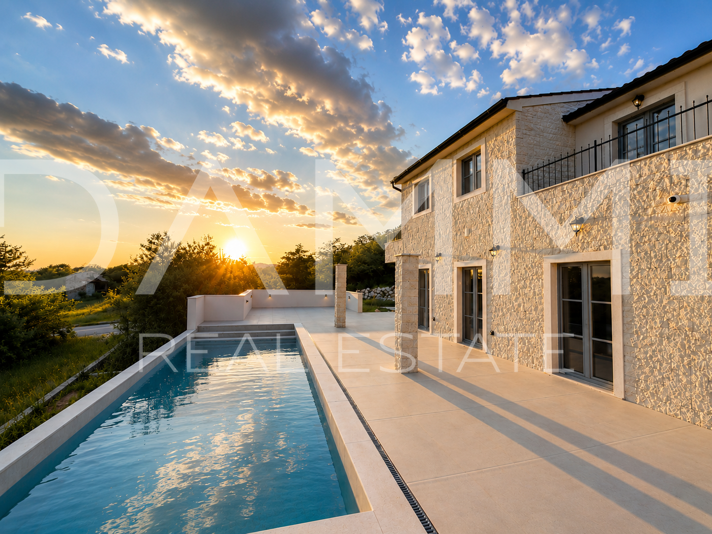 Istra&comma; Sveti lovre&ccaron; &ndash; luxuri&ouml;se Villa mit Swimmingpool&comma; herrlicher Aussicht