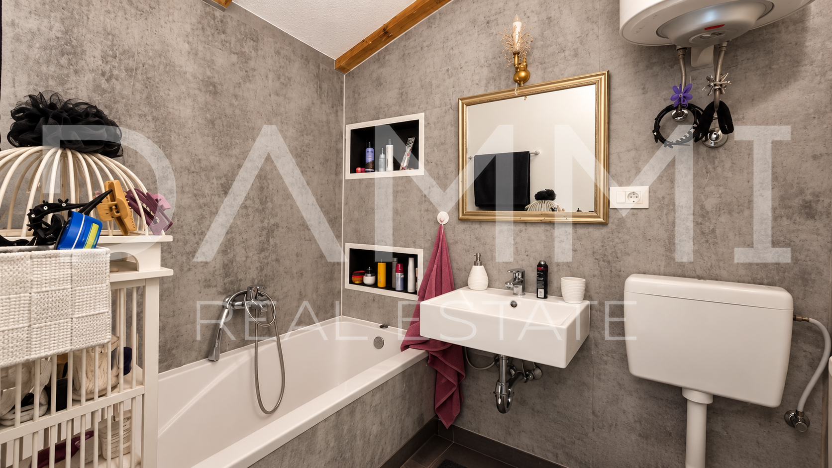 &Scaron;i&scaron;an&comma; Istra &ndash; three-room apartment 132 m&sup2; with yard 62 m&sup2;&comma; 1st floor