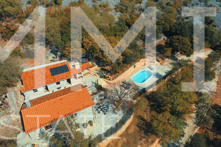 SJEVERNA DALMACIJA&comma; TRIBANJ - Unikanta kamena vila s panoramskim pogledom na more