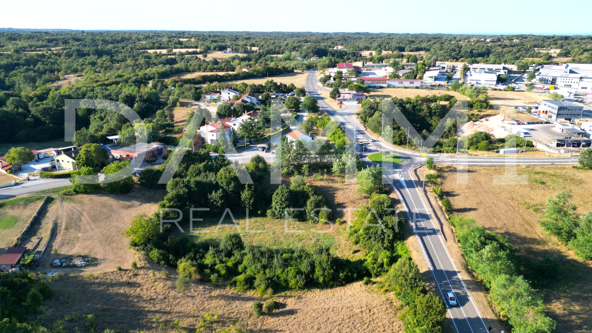 ISTRA&comma; &Zcaron;MINJ - Zemlji&scaron;te na fantasti&ccaron;noj lokaciji