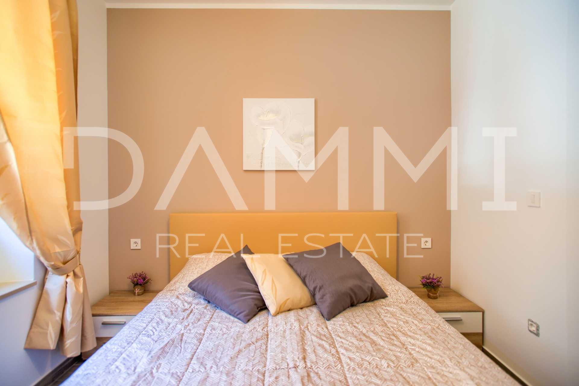 ISTRA&comma; PULA - House with 3 apartments in the city center near the Arena