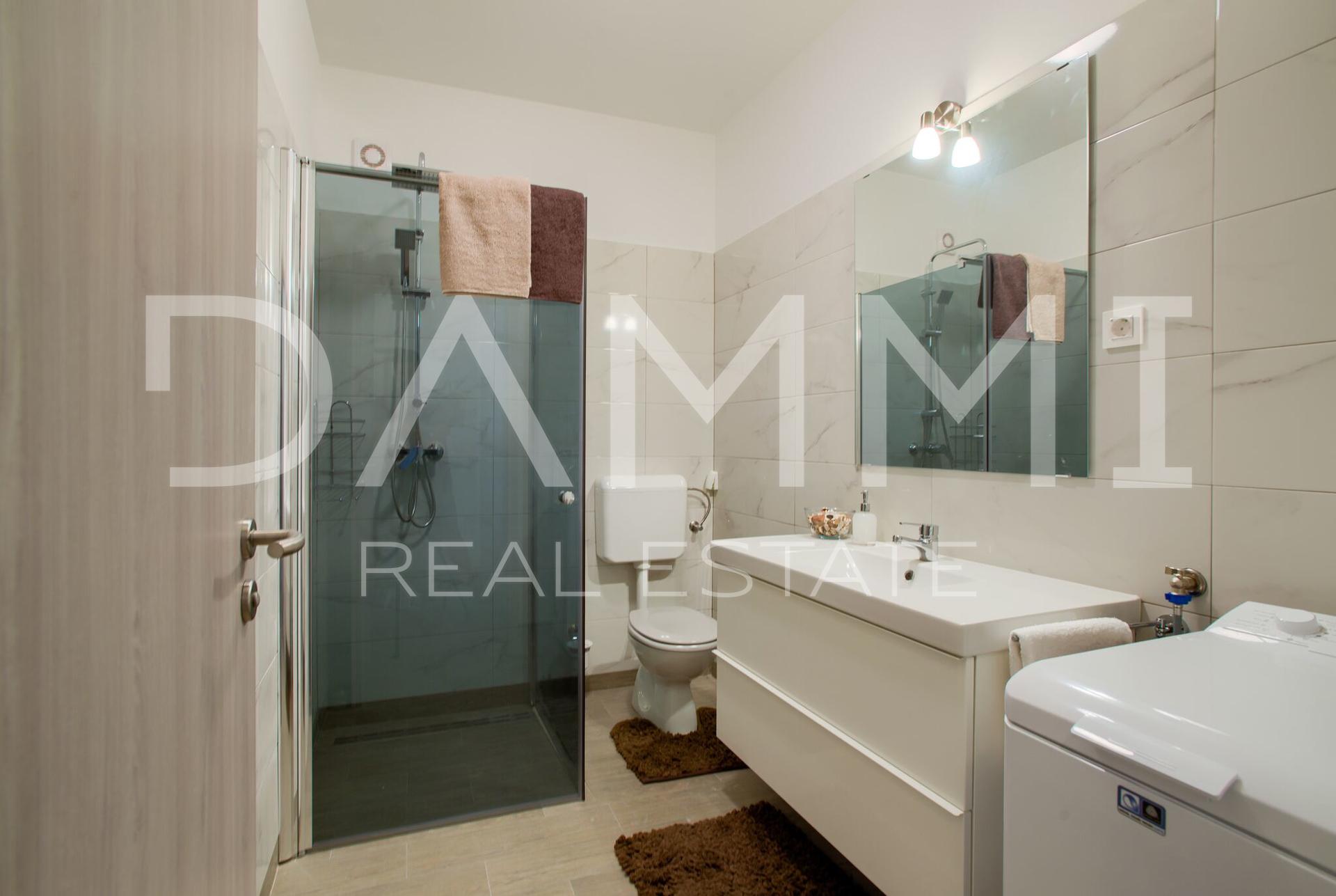 ISTRA&comma; PULA - House with 3 apartments in the city center near the Arena