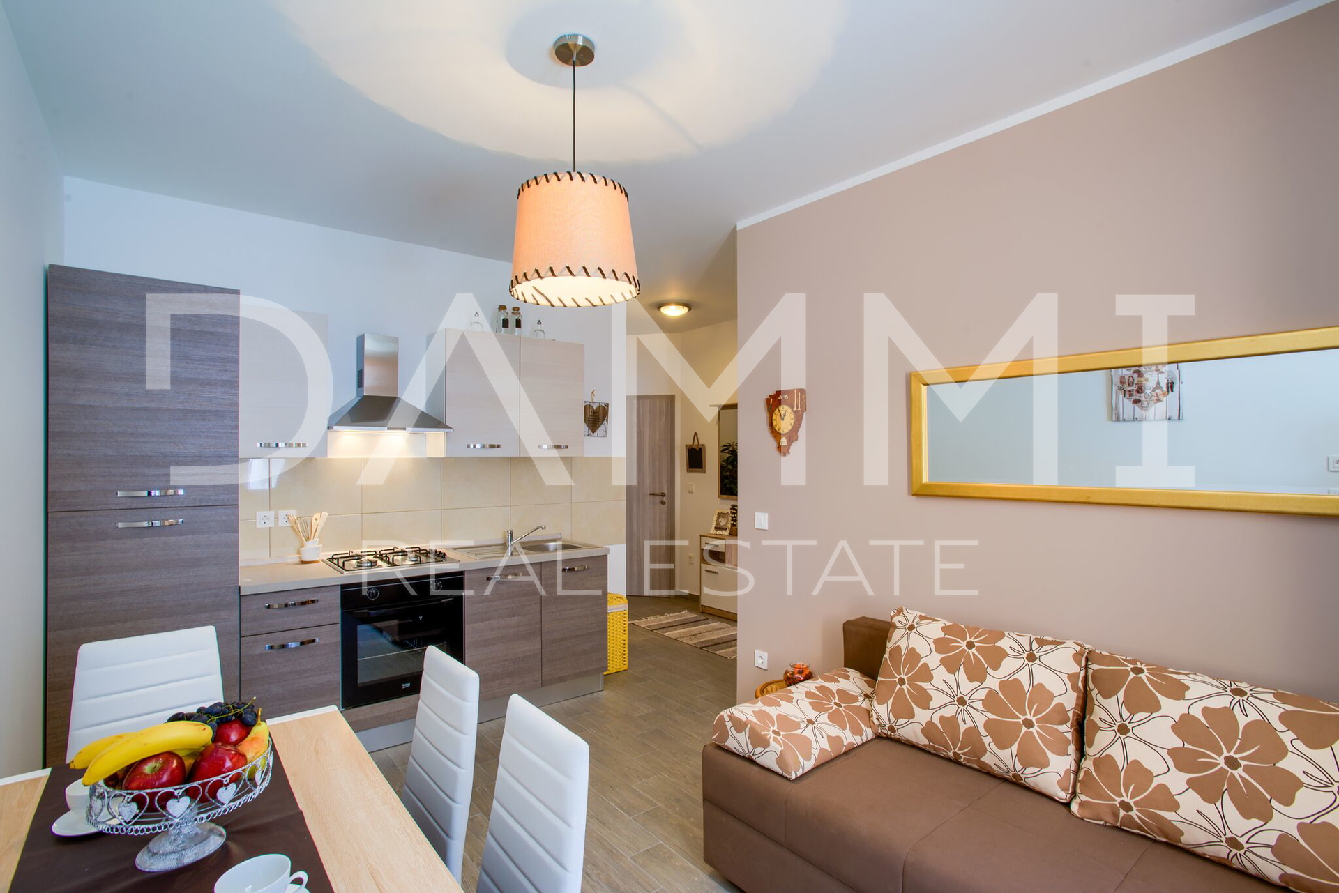 ISTRA&comma; PULA - House with 3 apartments in the city center near the Arena