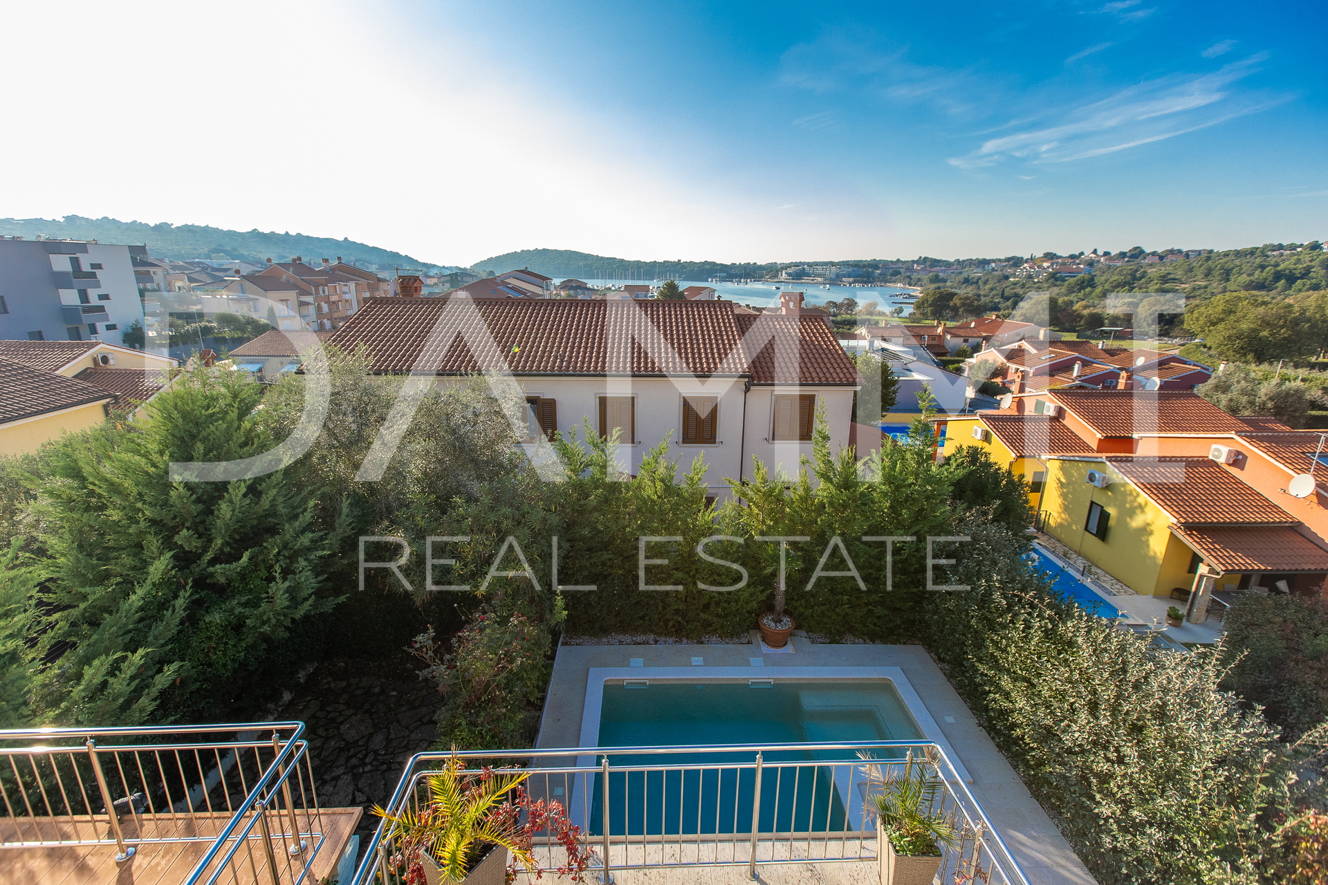 House, 100 m2, For Sale, Medulin - Banjole