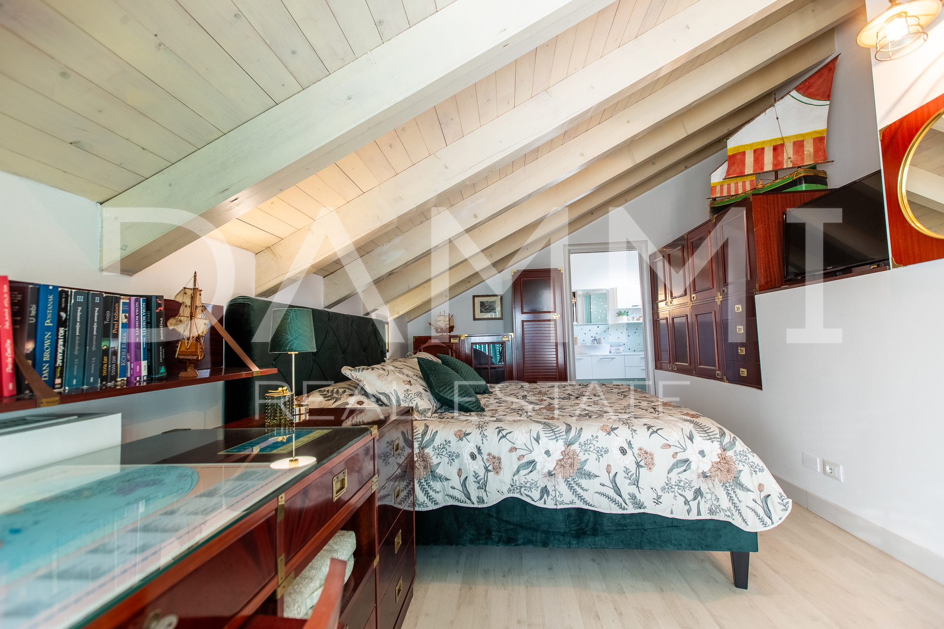 House, 100 m2, For Sale, Medulin - Banjole