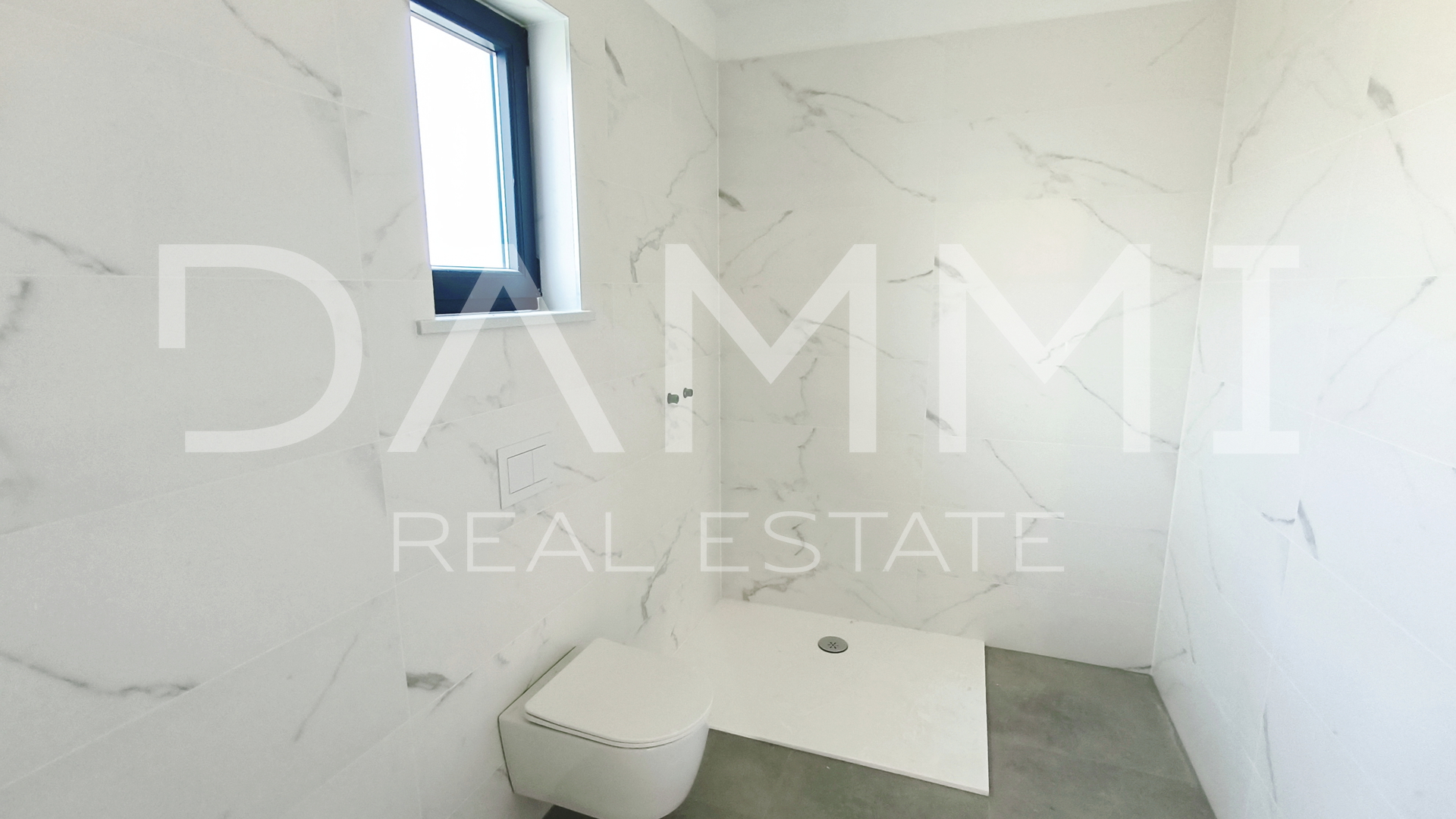 Istra - Mar&ccaron;ana&comma; ku&cacute;a s bazenom&comma; novogradnja