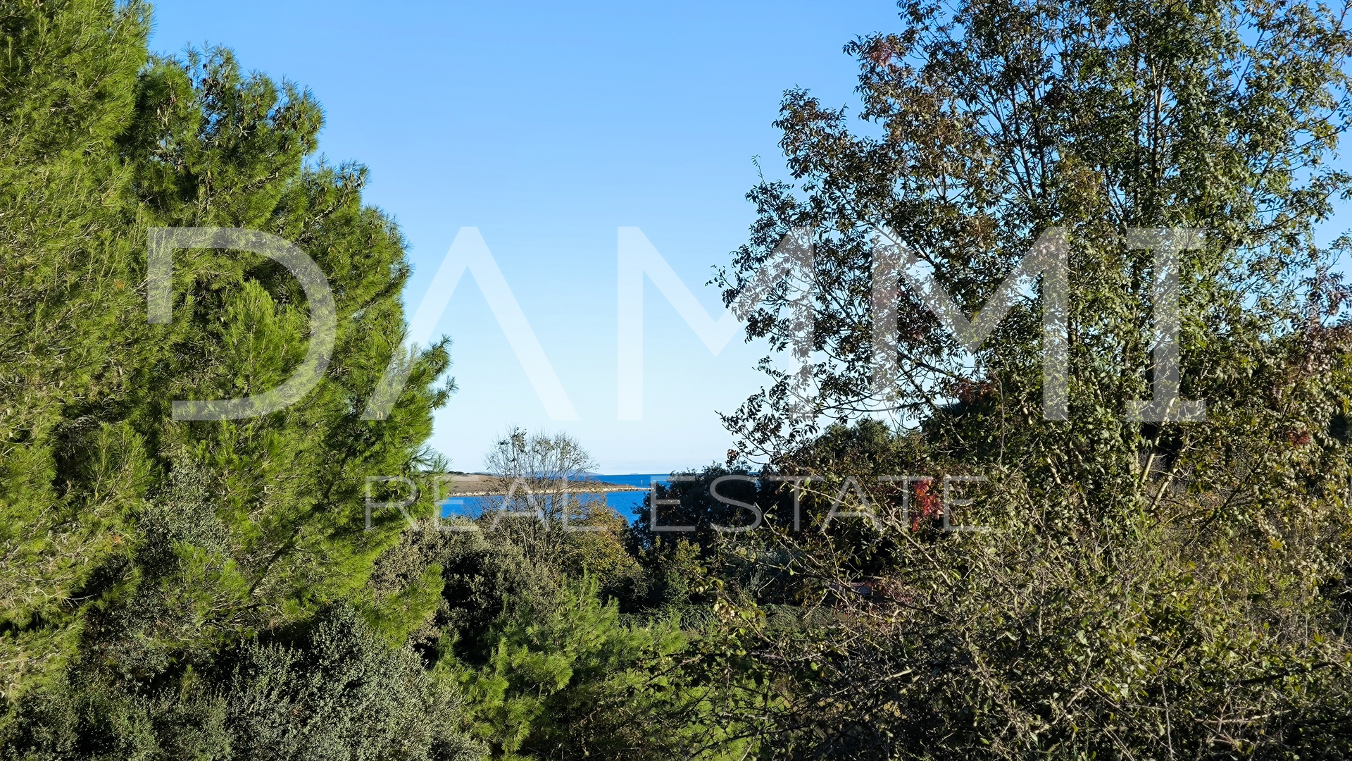 Istra&comma; Premantura - zemlji&scaron;te T3 zona&comma; 250 m od pla&zcaron;e