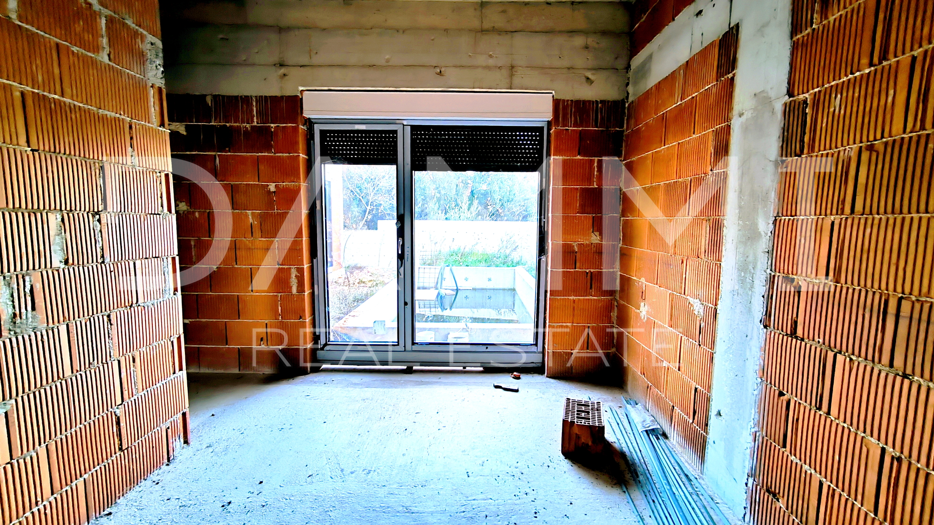 Istra&comma; Li&zcaron;njan - ku&cacute;a sa bazenom u roh-bau fazi