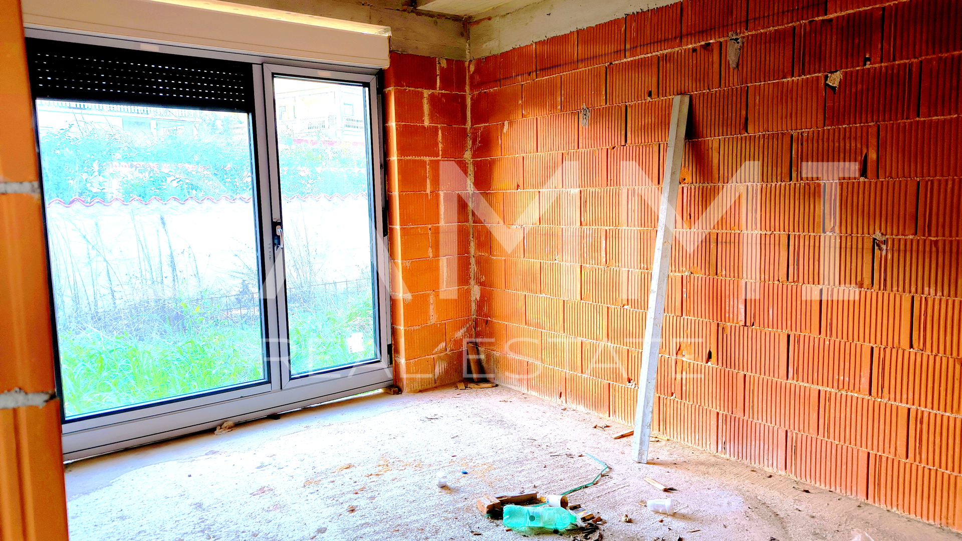 Istra&comma; Li&zcaron;njan - ku&cacute;a sa bazenom u roh-bau fazi