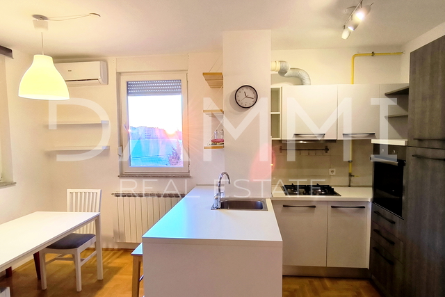 Pula,Šijana, stan za najam 40m2, sa garažom