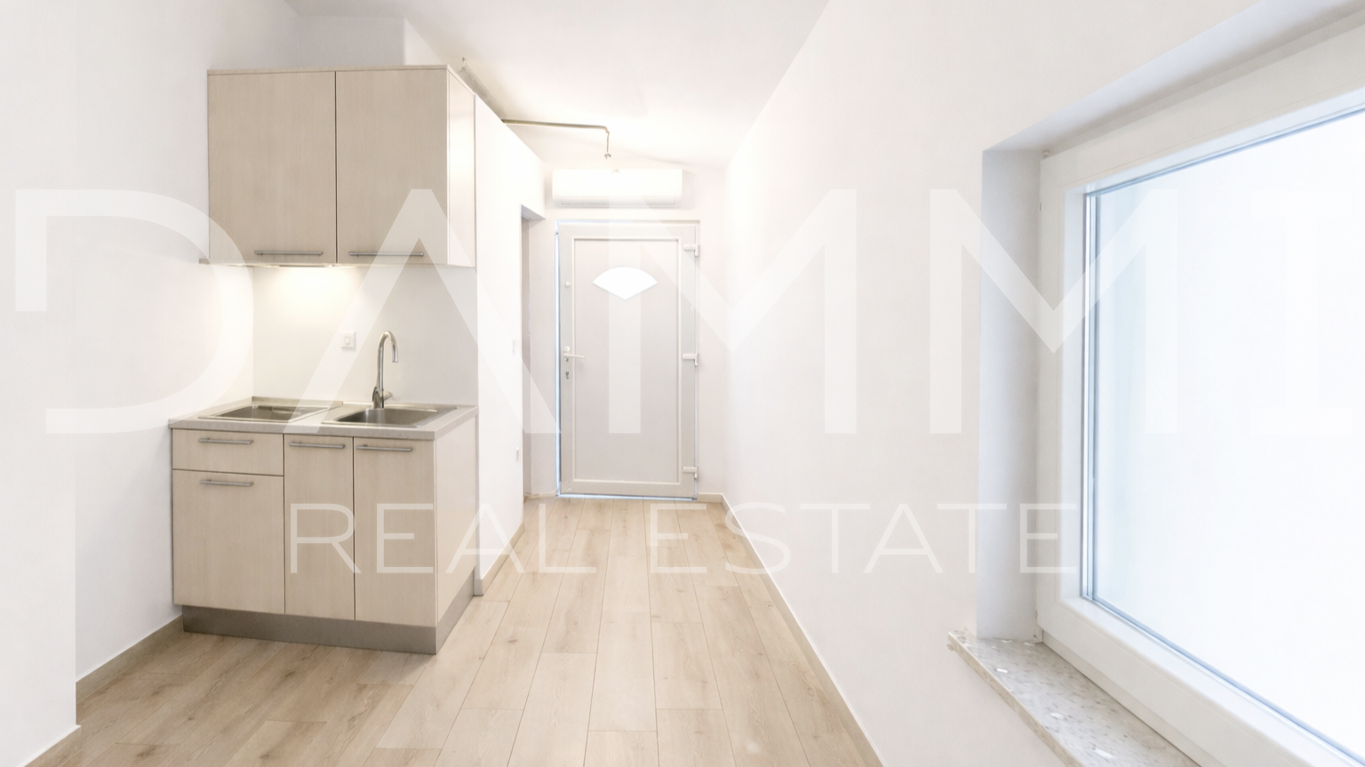 Istra&comma; &Scaron;i&scaron;an - ku&cacute;a&comma; kvalitetna novogradnja&comma; blizina pla&zcaron;e