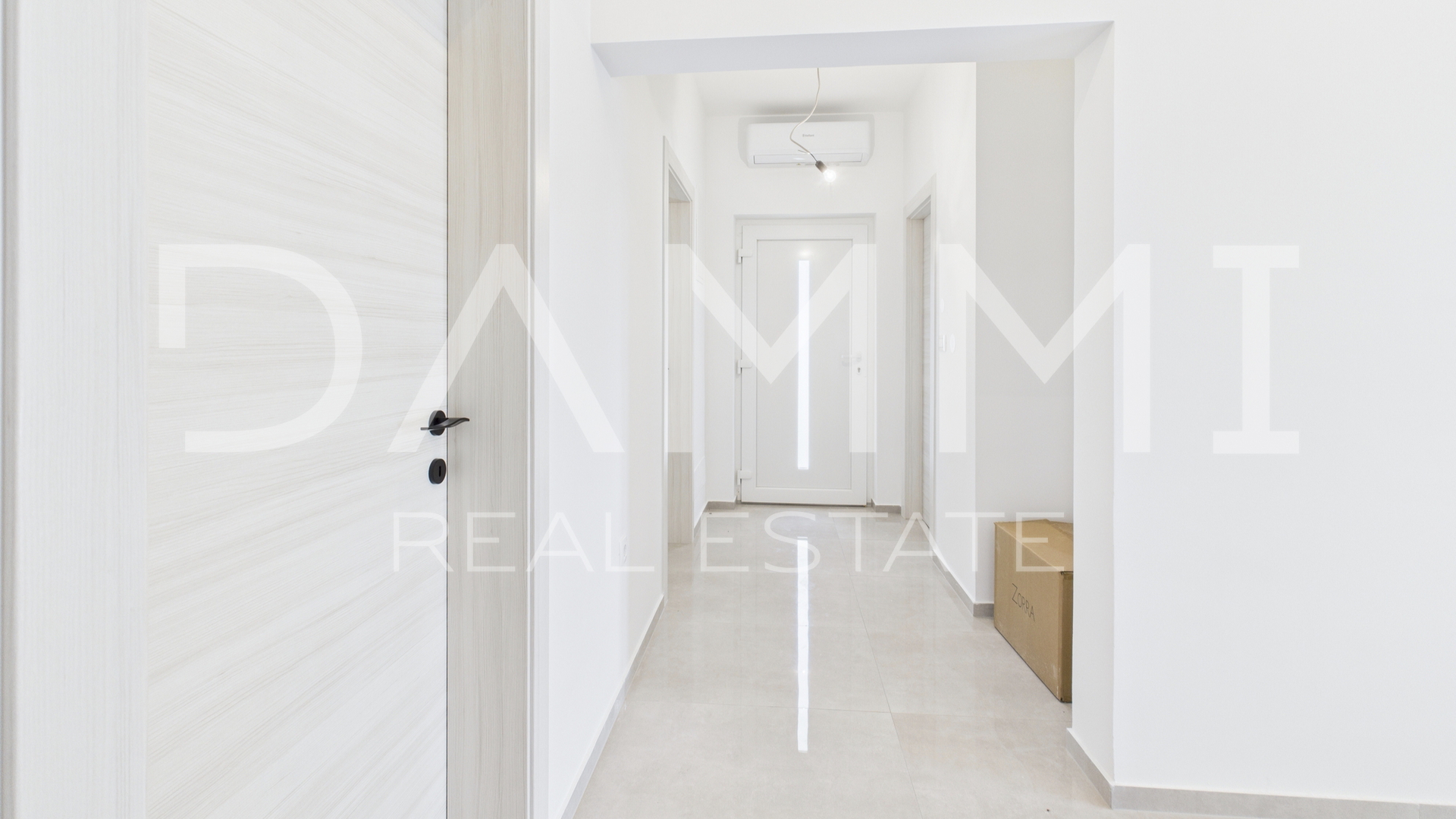 Istra&comma; &Scaron;i&scaron;an - ku&cacute;a&comma; kvalitetna novogradnja&comma; blizina pla&zcaron;e