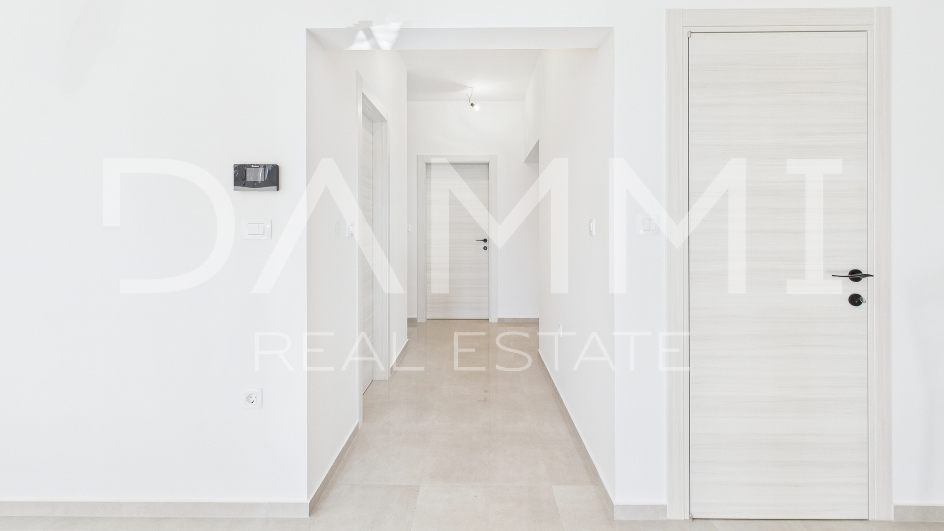 Istra&comma; &Scaron;i&scaron;an - ku&cacute;a&comma; kvalitetna novogradnja&comma; blizina pla&zcaron;e