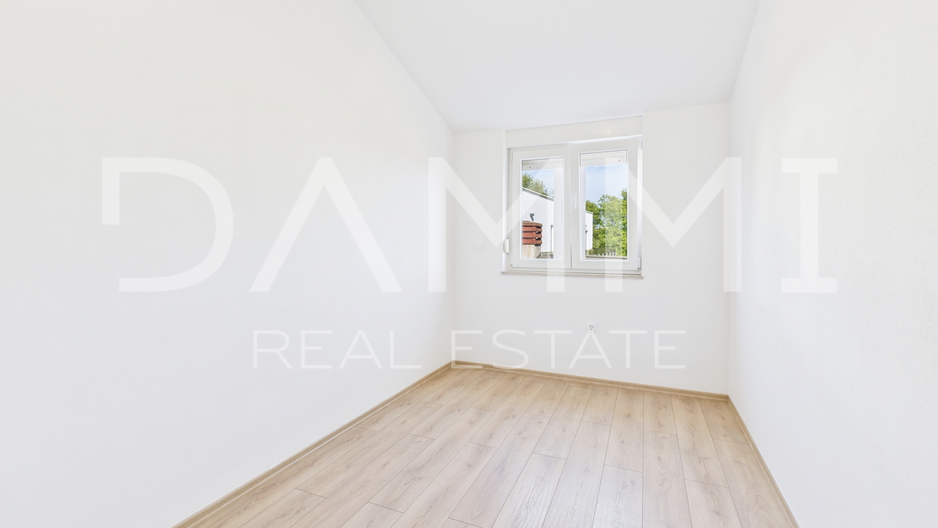 Istra&comma; &Scaron;i&scaron;an - trosoban stan&comma; kvalitetna novogradnja